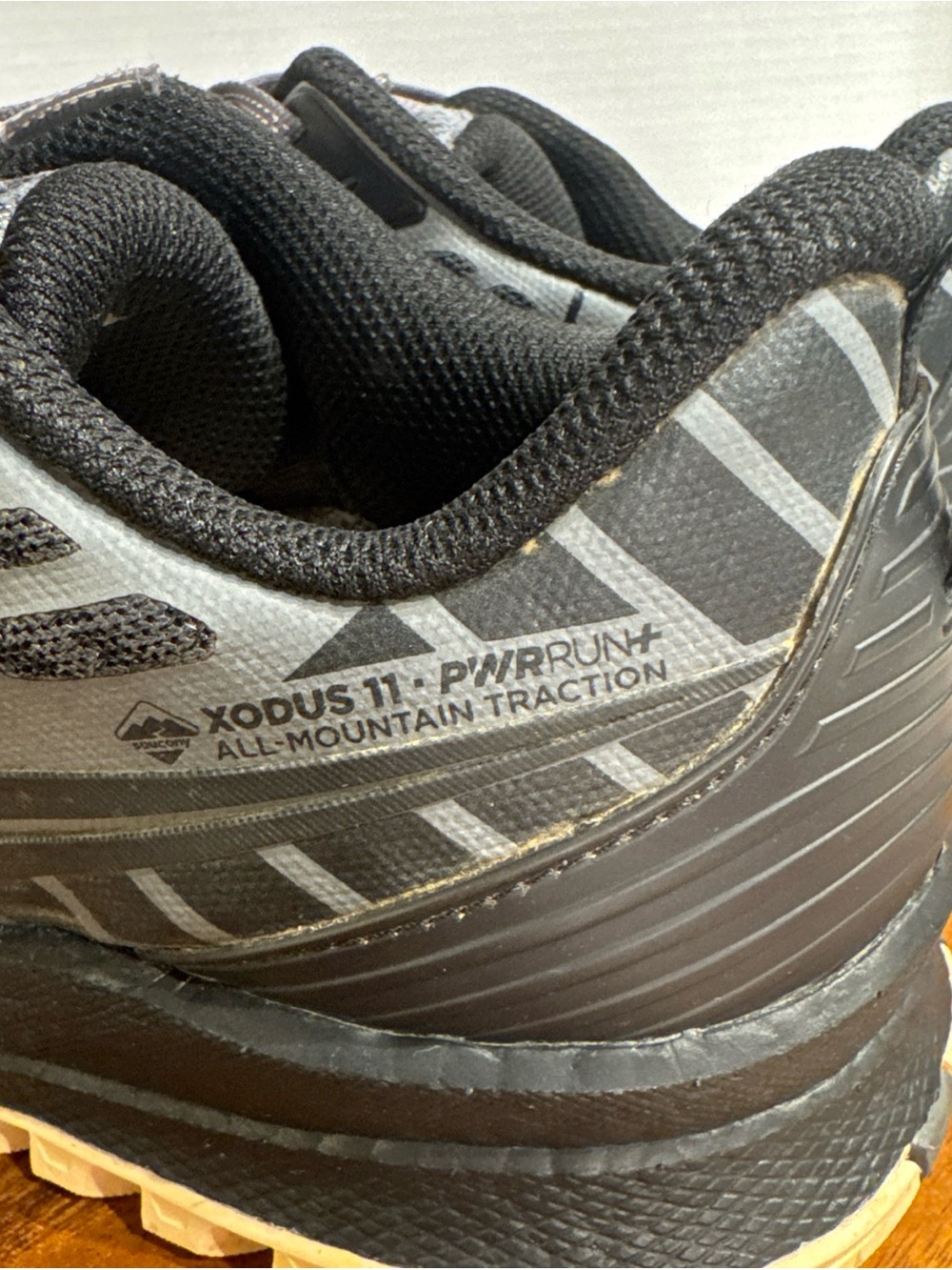 Saucony Xodus 11 Women’s Running Shoes Gray Black Trail Hiking Sneakers Size 8 - Picture 9 of 16